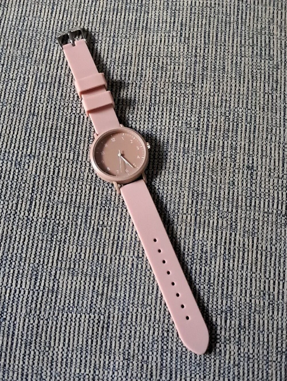 Minimalist Pink Silicone Analog Watch